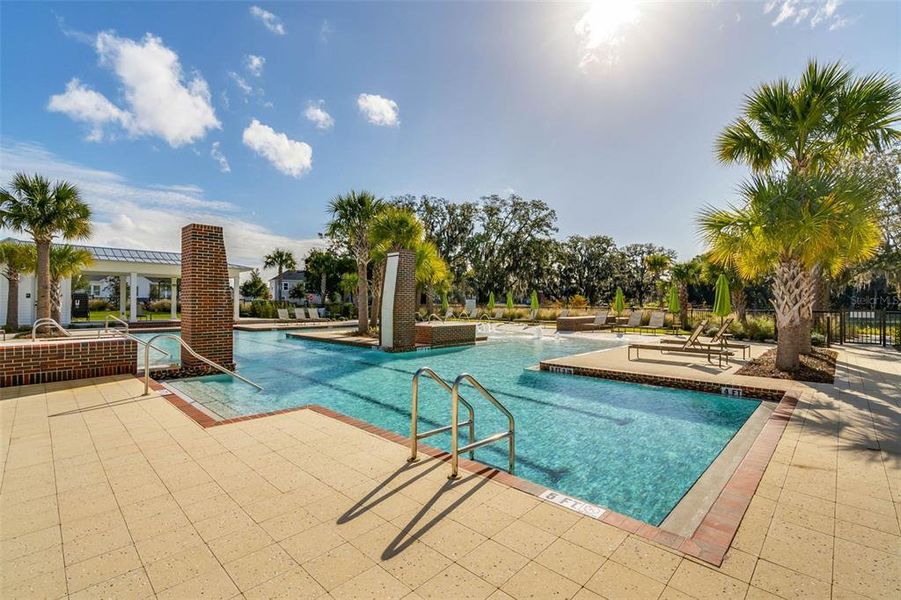 Community amenities in Oakland Park, Winter Garden (Image 38).