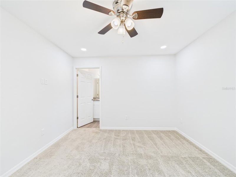 Spacious, unfurnished interior of a new home in , Lakeland (Image 19).