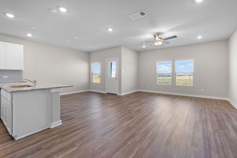 200 Sleep Hollow, Jarrell, TX.  - Slide 13