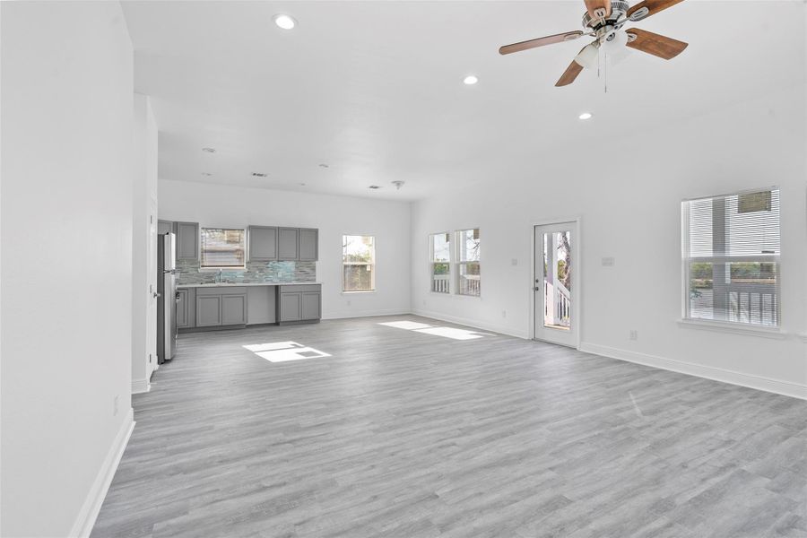 Image 9 of a home in . Image 9 of a home in .