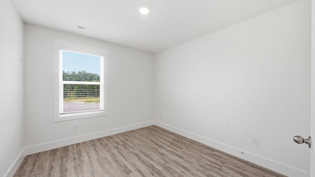 Spacious, unfurnished interior of a new home in The Arbor Townhomes, Kingsport (Image 16).