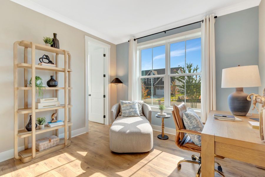 Representative furnished interior of a home built from the Hatteras by Beazer Homes in Stonewood Estates, Durham (Image 12).