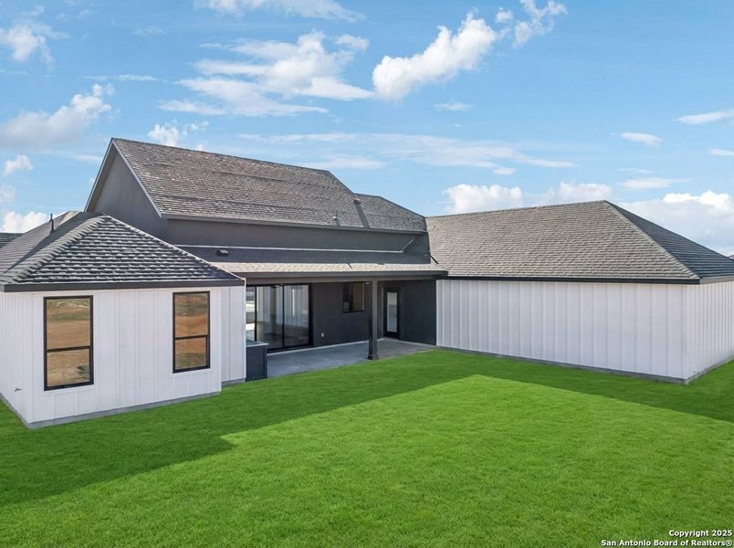 Exterior details and patio area of a home in , Floresville (Image 25).