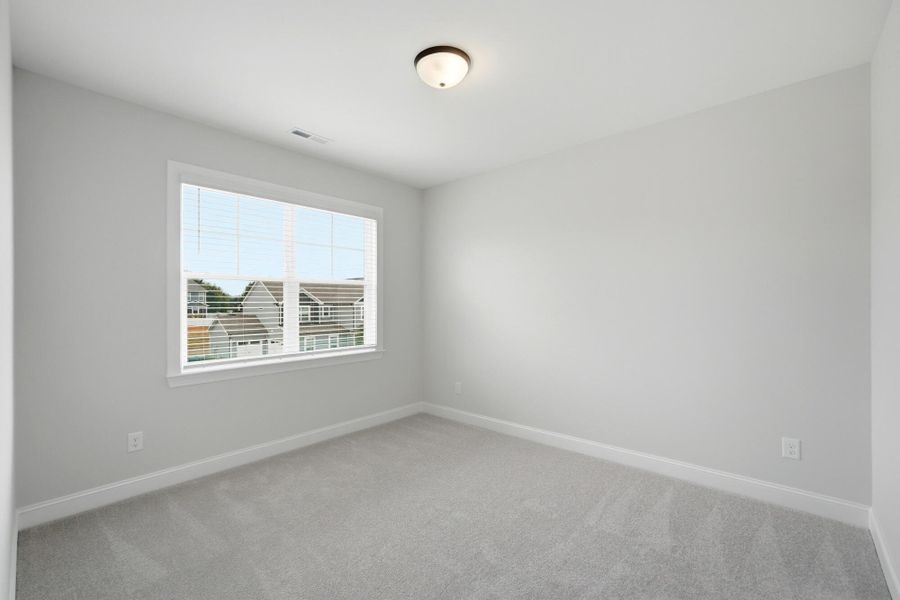 Spacious, unfurnished interior of a new home in Robinson Oaks, Gastonia (Image 33).