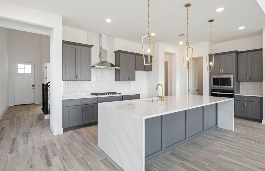 MODEL HOME images may NOT be consistent with the finished product.