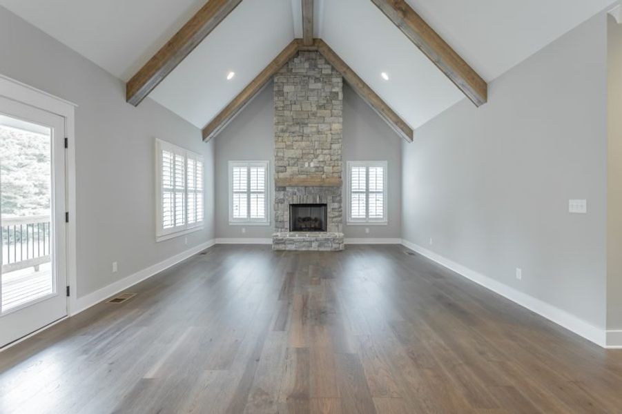 Spacious, unfurnished interior of a new home in Pine Ridge, Soddy-Daisy (Image 41).