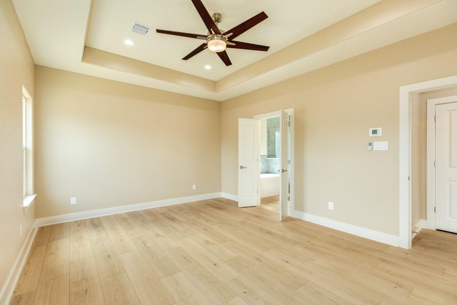 Spacious, unfurnished interior of a new home in , Richwood (Image 22).