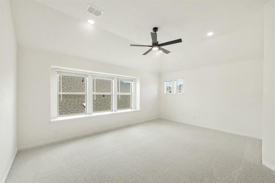 Spacious, unfurnished interior of a new home in Wildflower Ranch 60-65, Justin (Image 33). Spacious, unfurnished interior of a new home in Wildflower Ranch 60-65, Justin (Image 33).