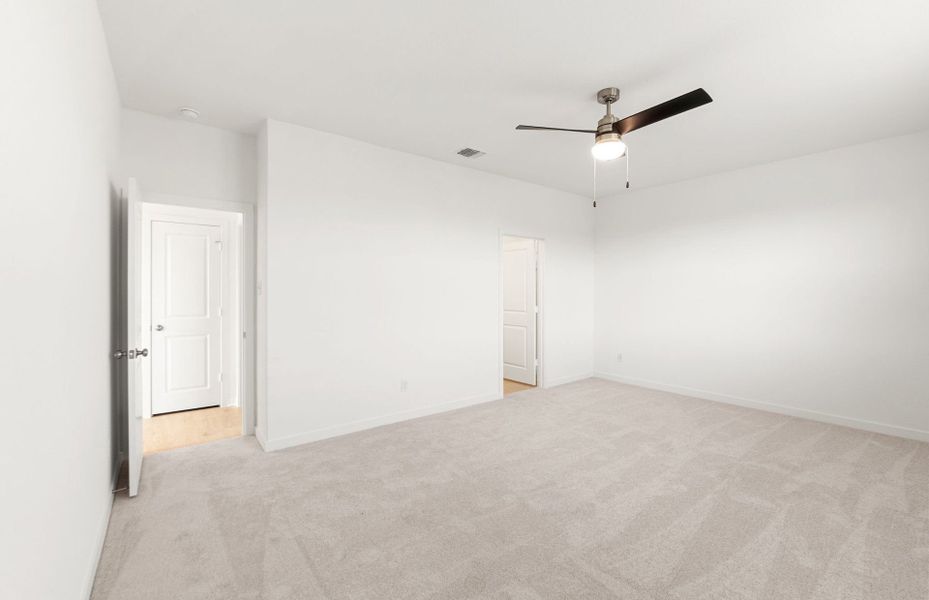 Spacious, unfurnished interior of a new home in Lagos, Manor (Image 17). Spacious, unfurnished interior of a new home in Lagos, Manor (Image 17).