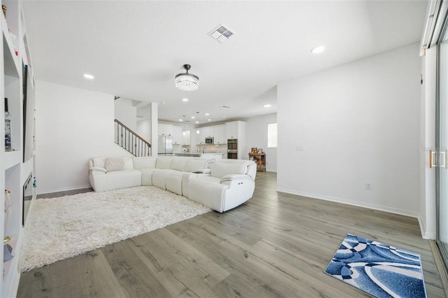 Furnished interior view inside a new home in Whispering Oaks Preserve, Wesley Chapel (Image 12). Furnished interior view inside a new home in Whispering Oaks Preserve, Wesley Chapel (Image 12).