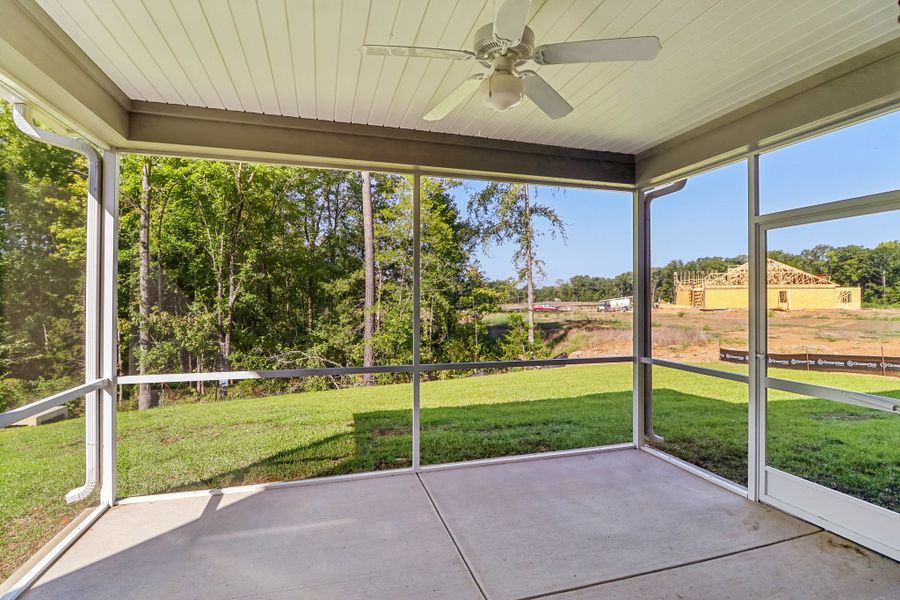 Representative exterior details of a home built from the Austin II by Great Southern Homes in Edwards Ridge, Central (Image 23).