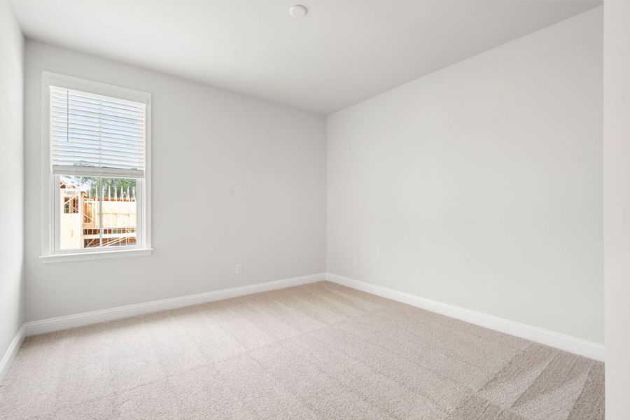 Spacious, unfurnished interior of a new home in Heartwood, Richmond Hill (Image 50).