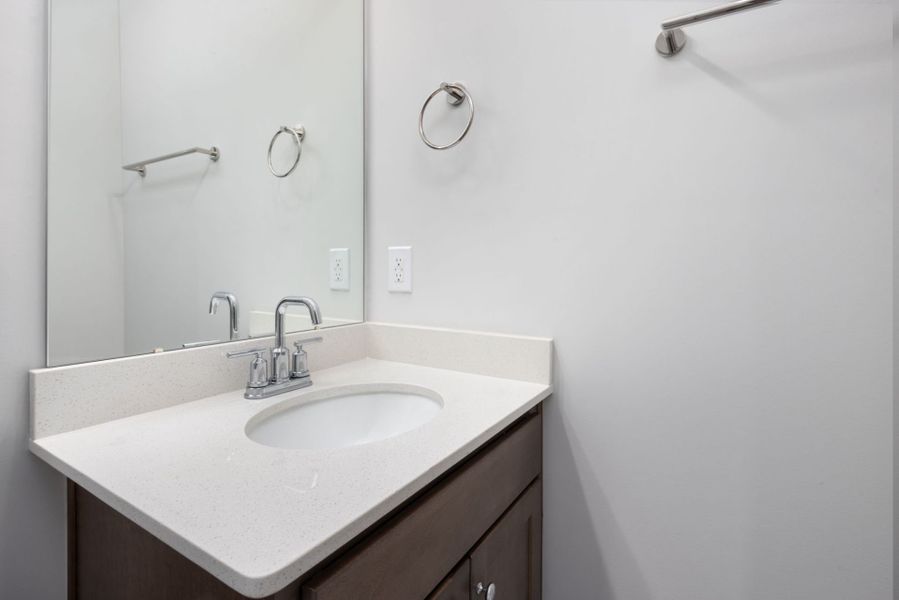 Image 23 of a home in Everton.