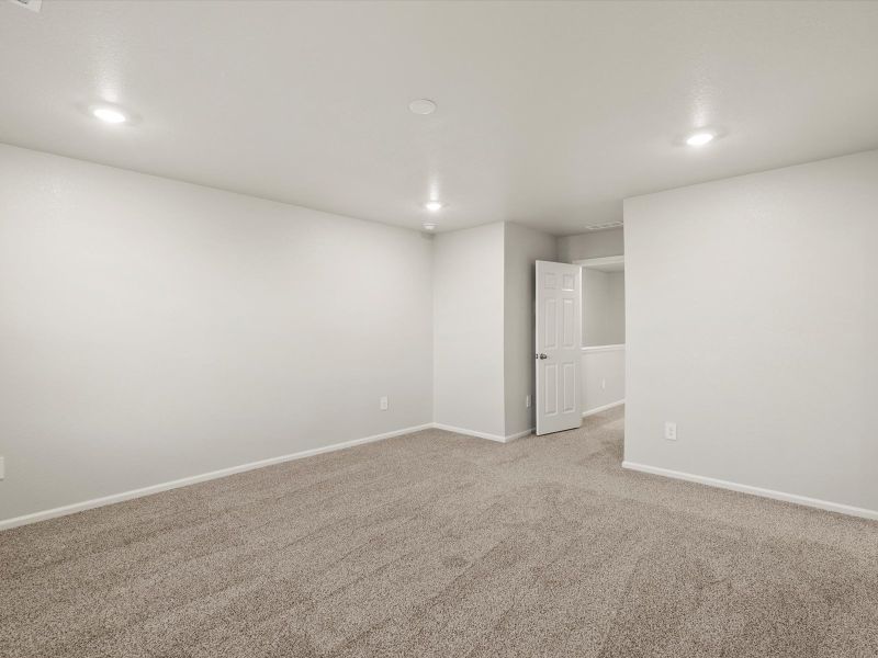 Spacious, unfurnished interior of a new home in Horizon Uptown: The Meadow Collection, Aurora (Image 15). Spacious, unfurnished interior of a new home in Horizon Uptown: The Meadow Collection, Aurora (Image 15).