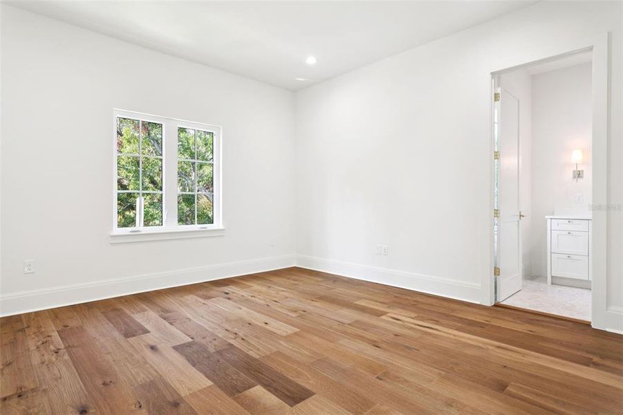Spacious, unfurnished interior of a new home in , Tampa (Image 53). Spacious, unfurnished interior of a new home in , Tampa (Image 53).