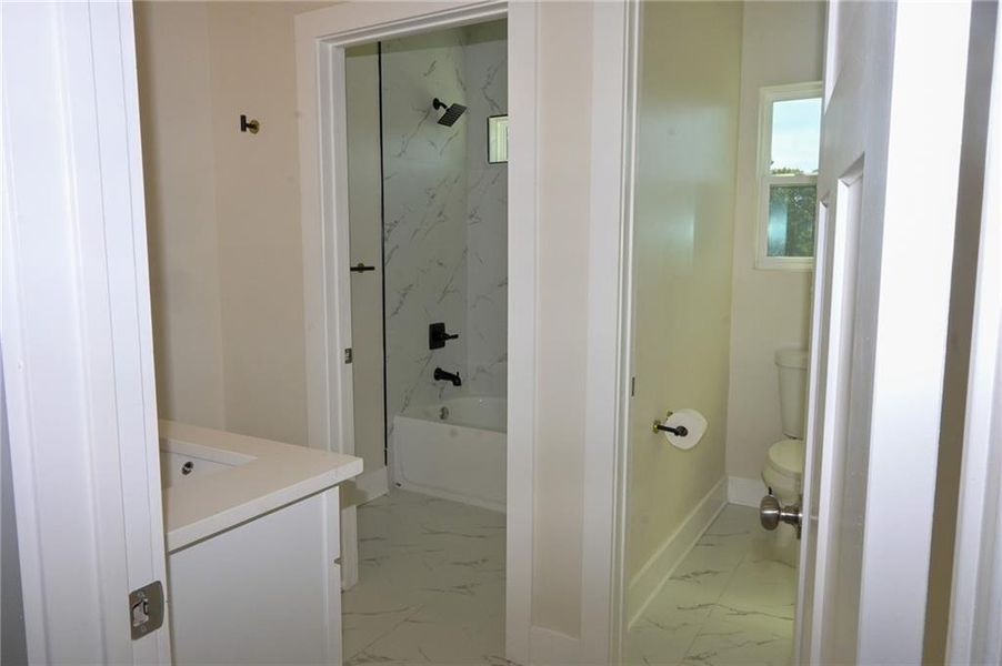 Image 88 of a home in .