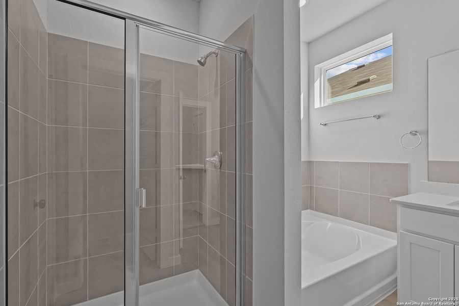 Furnished interior view inside a new home in Cinco Lakes, San Antonio (Image 13).