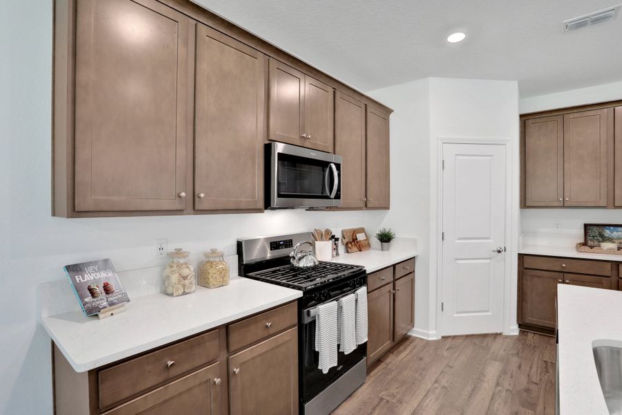 4br New Home in Orange Park, FL.  - Slide 37