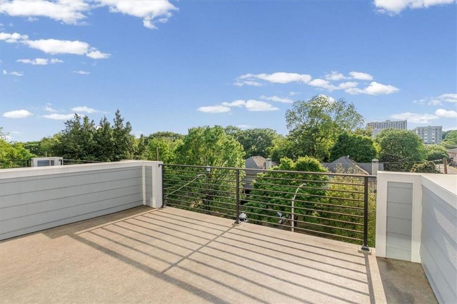 Exterior details and patio area of a home in , Atlanta (Image 4).
