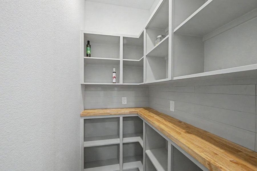Image 37 of a home in .