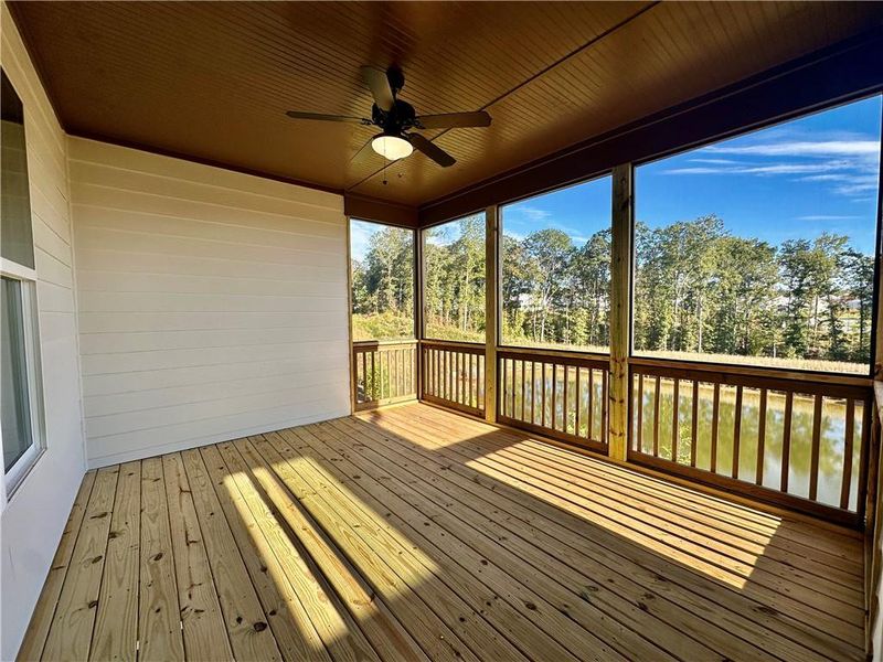 Exterior details and patio area of a home in Twin Lakes, Hoschton (Image 18).
