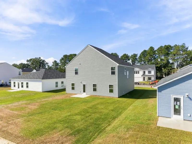 2,427sf New Home in Richlands, NC.  - Slide 6