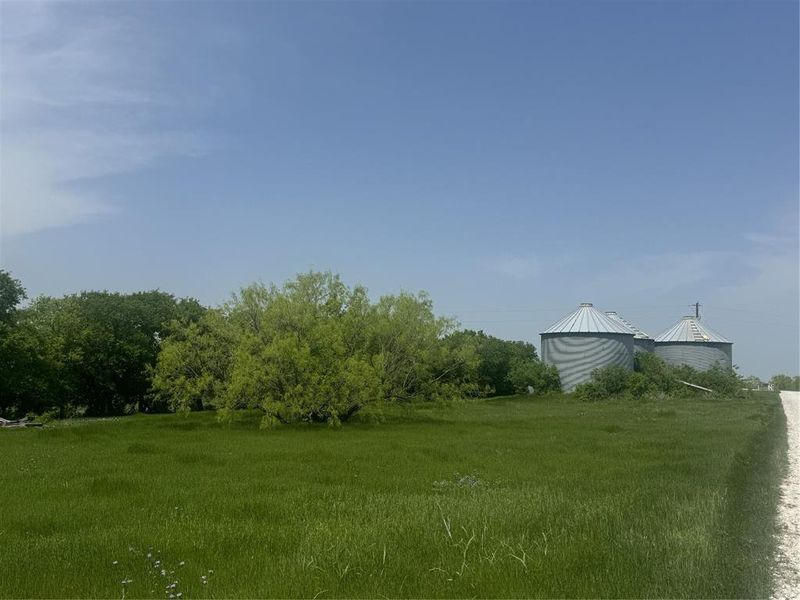 Natural landscape and outdoor views near in Decatur (Image 4). Natural landscape and outdoor views near in Decatur (Image 4).