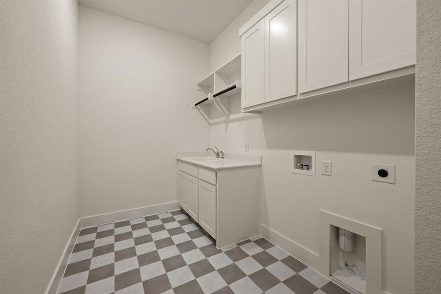 Furnished interior view inside a new home in NorthGlen, Haslet (Image 13).