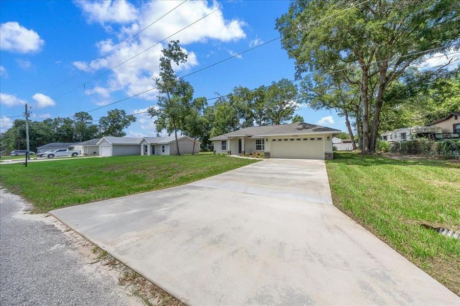 Image 32 of a home in .