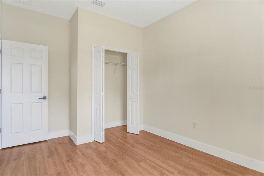 Spacious, unfurnished interior of a new home in , Ocala (Image 19).