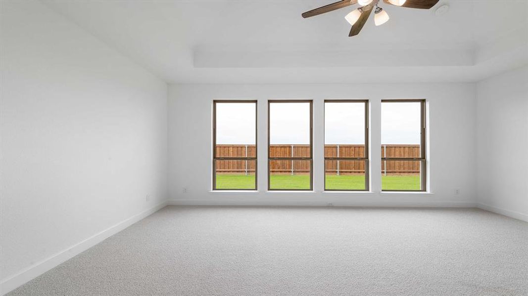 Spacious, unfurnished interior of a new home in Myrtle Creek 71', Waxahachie (Image 17).