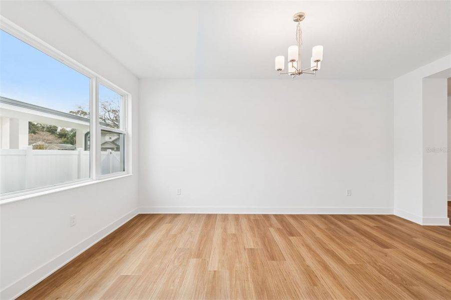 Spacious, unfurnished interior of a new home in , Tampa (Image 43).