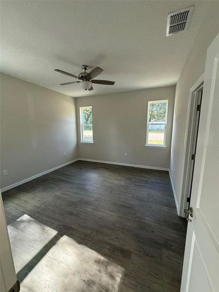 Spacious, unfurnished interior of a new home in , Eustis (Image 11).