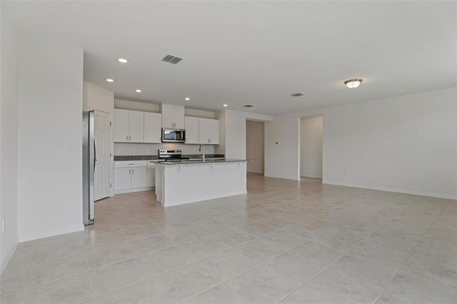 Spacious, unfurnished interior of a new home in Lawson Dunes - Signature Series, Haines City (Image 18). Spacious, unfurnished interior of a new home in Lawson Dunes - Signature Series, Haines City (Image 18).