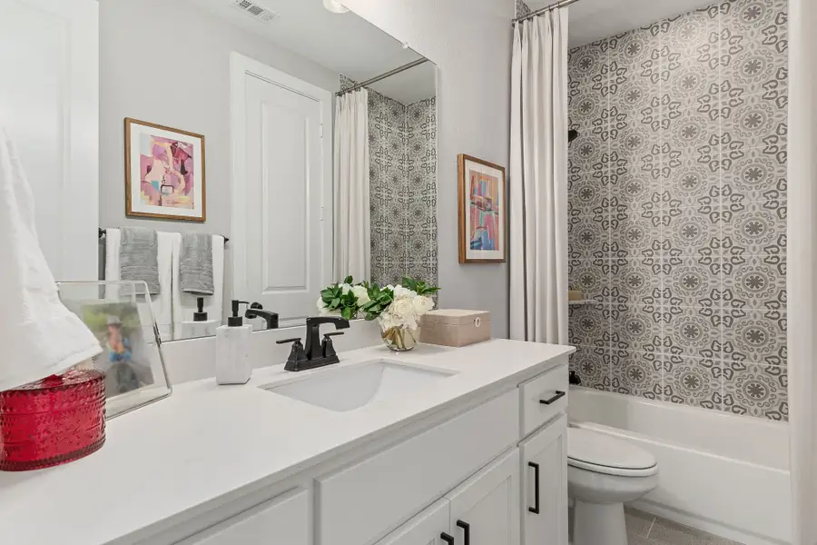 Plan 1542 Secondary Bathroom Representative Photo by American Legend Homes Plan 1542 Secondary Bathroom Representative Photo by American Legend Homes