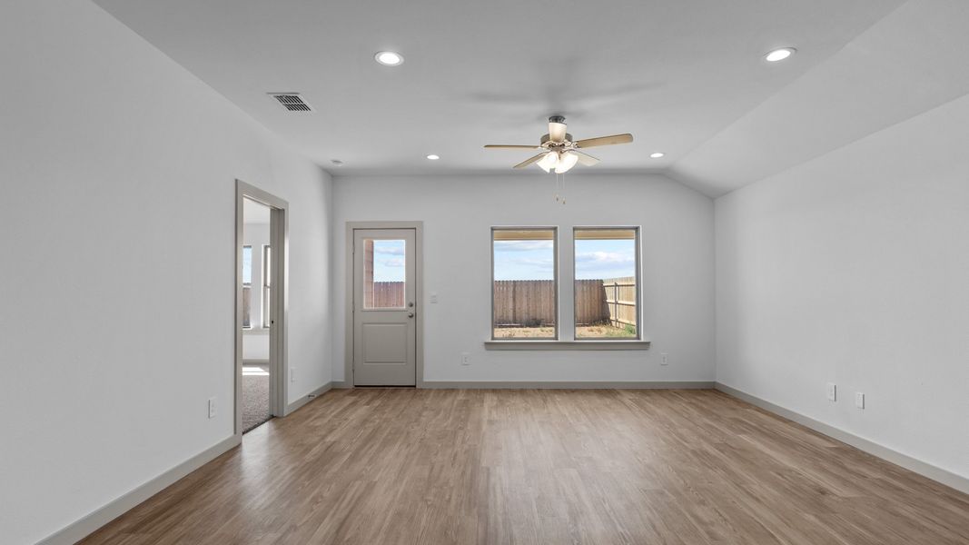 Representative unfurnished interior of a home built from the The Elgin by D.R. Horton in Allen Farms, Lubbock (Image 10).
