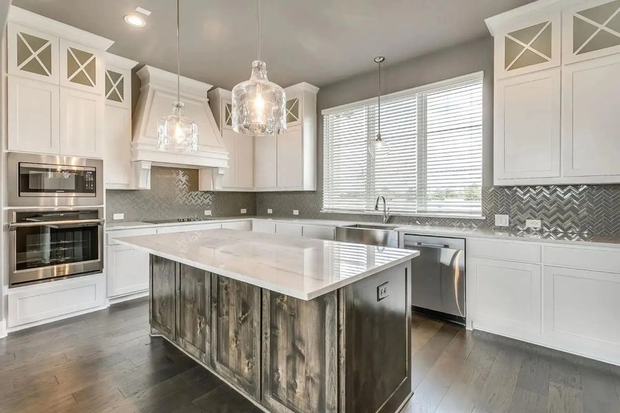 Representative furnished interior of a home built from the The Carter by Elmwood Custom Homes in Ranch at Stone Hill, Waxahachie (Image 22).