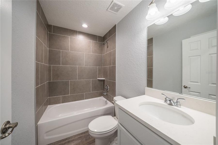 Furnished interior view inside a new home in , Ocala (Image 10).