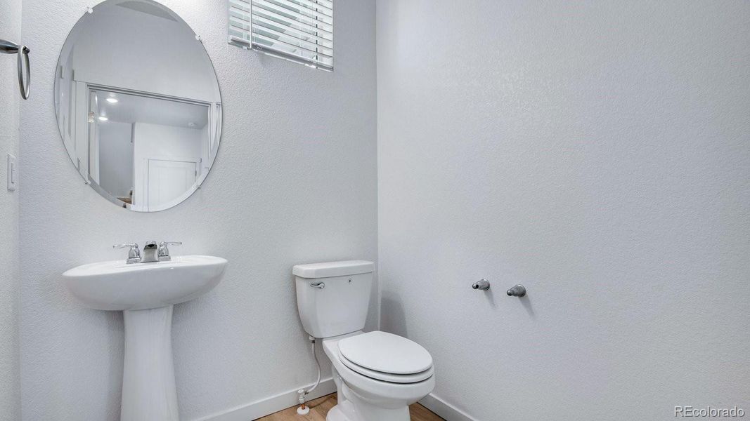 Furnished interior view inside a new home in Settlers Crossing, Commerce City (Image 6).