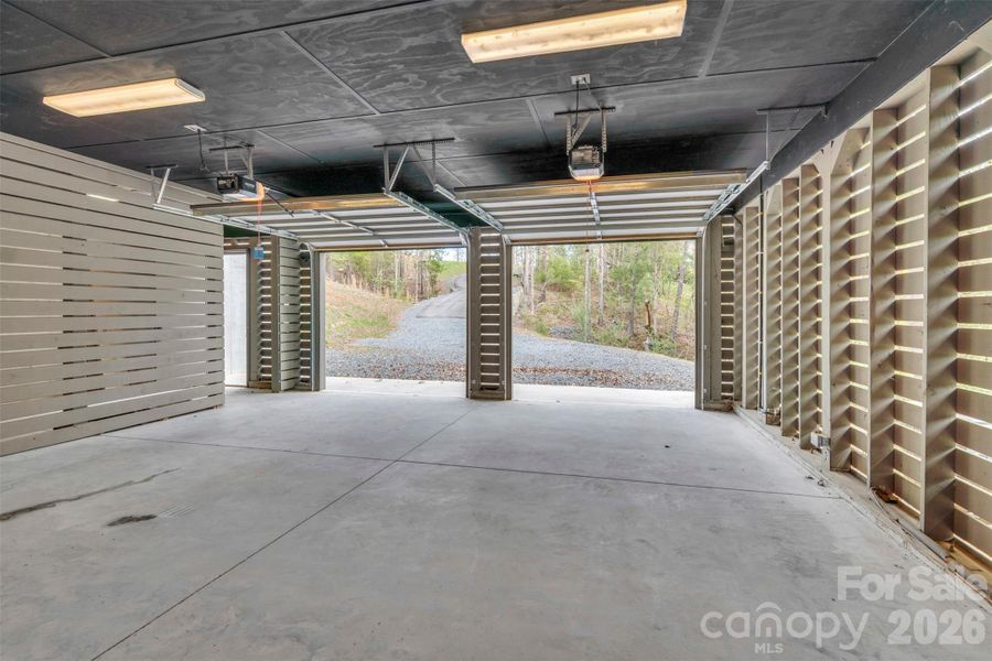 Image 36 of a home in .