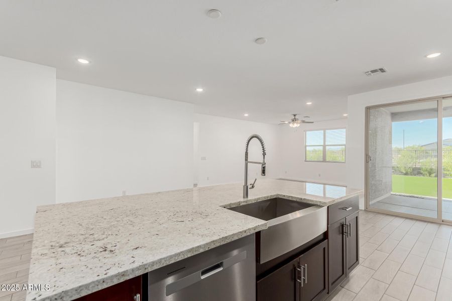 16 - El Cortez 16010