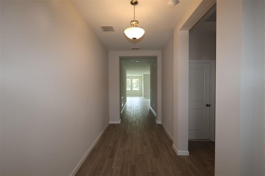 Spacious, unfurnished interior of a new home in Center Lake on the Park, St. Cloud (Image 4). Spacious, unfurnished interior of a new home in Center Lake on the Park, St. Cloud (Image 4).