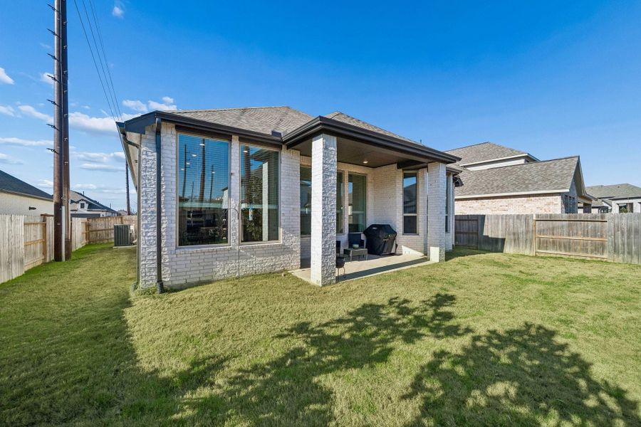 Exterior details and patio area of a home in Fulbrook on Fulshear Creek: 50ft. lots, Fulshear (Image 4). Exterior details and patio area of a home in Fulbrook on Fulshear Creek: 50ft. lots, Fulshear (Image 4).