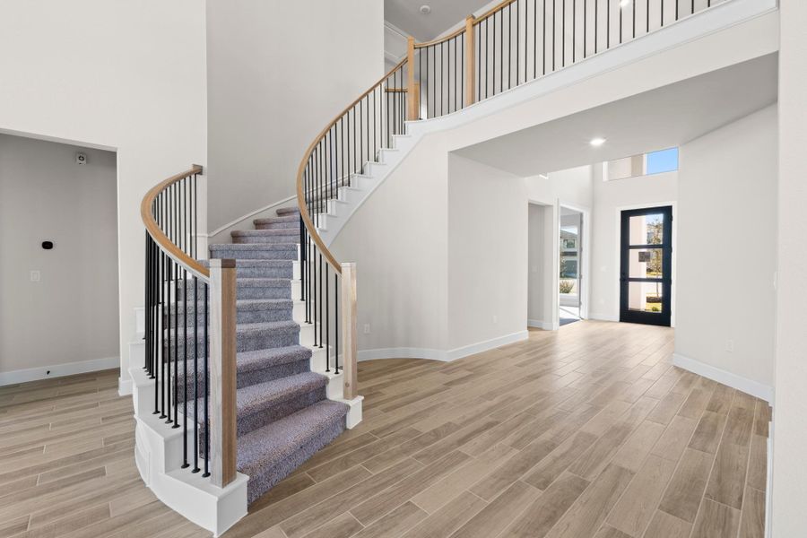Spacious, unfurnished interior of a new home in Lariat, Liberty Hill (Image 21).
