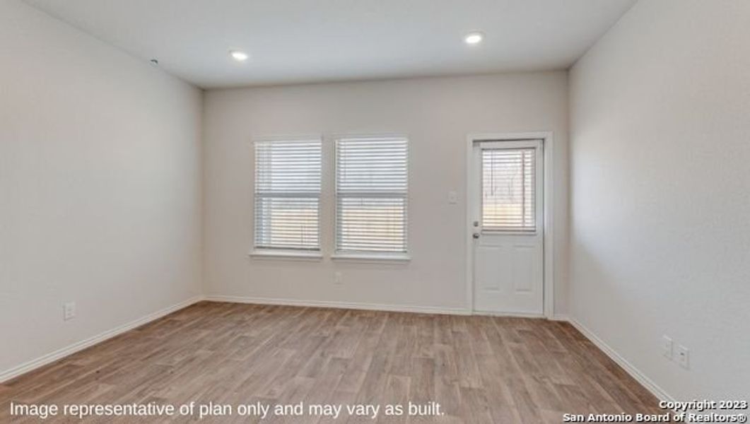 Spacious, unfurnished interior of a new home in Winding Creek, New Braunfels (Image 15).