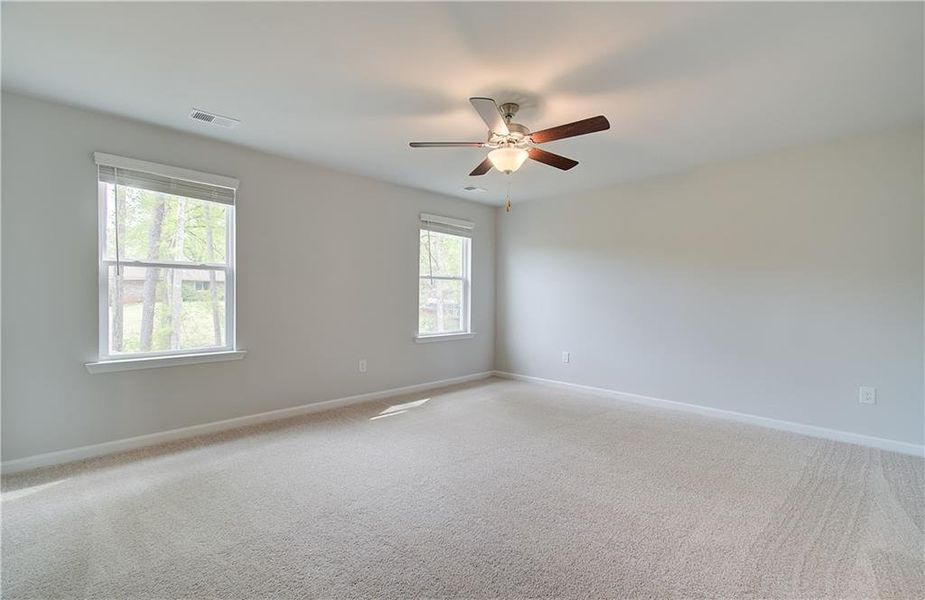 Spacious, unfurnished interior of a new home in Burchwood, Stockbridge (Image 25).