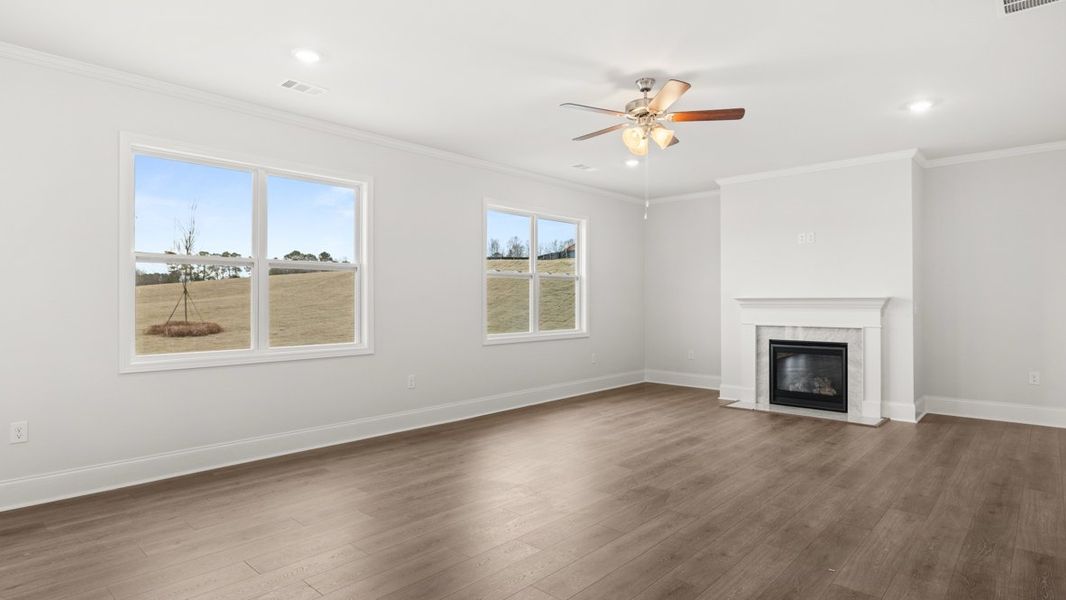 Spacious, unfurnished interior of a new home in Thalley Creek Estates, Cumming (Image 16).