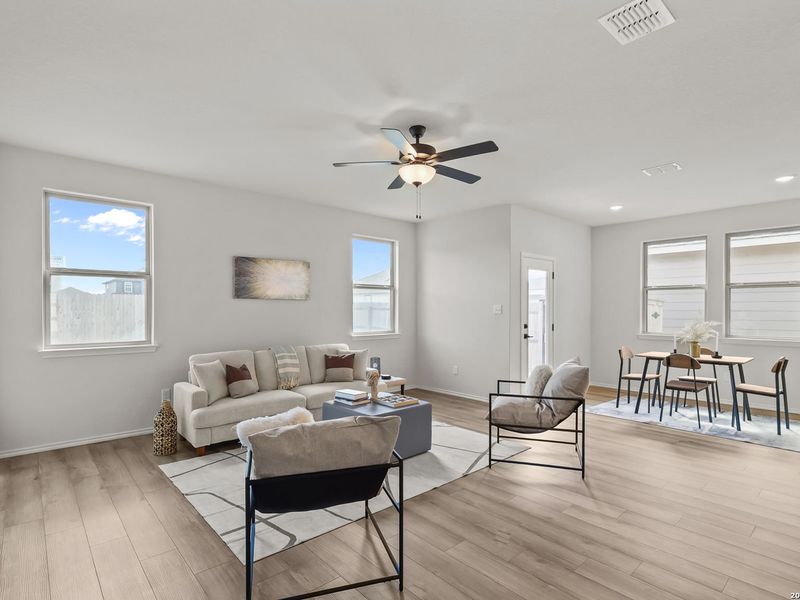 Furnished interior view inside a new home in Hannah Heights, Seguin (Image 14).