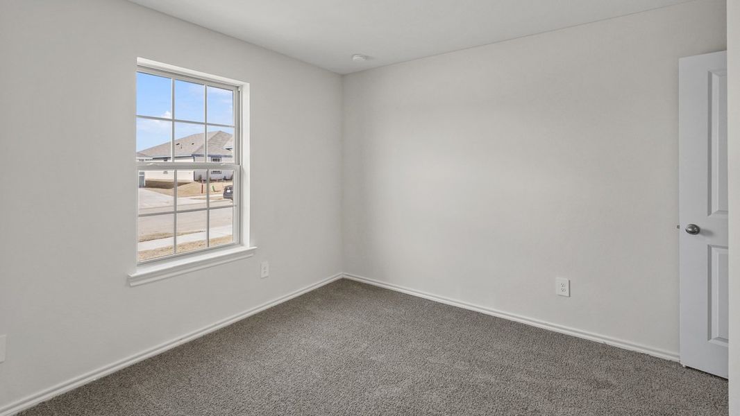 Spacious, unfurnished interior of a new home in Saddlebrook, Waxahachie (Image 13). Spacious, unfurnished interior of a new home in Saddlebrook, Waxahachie (Image 13).