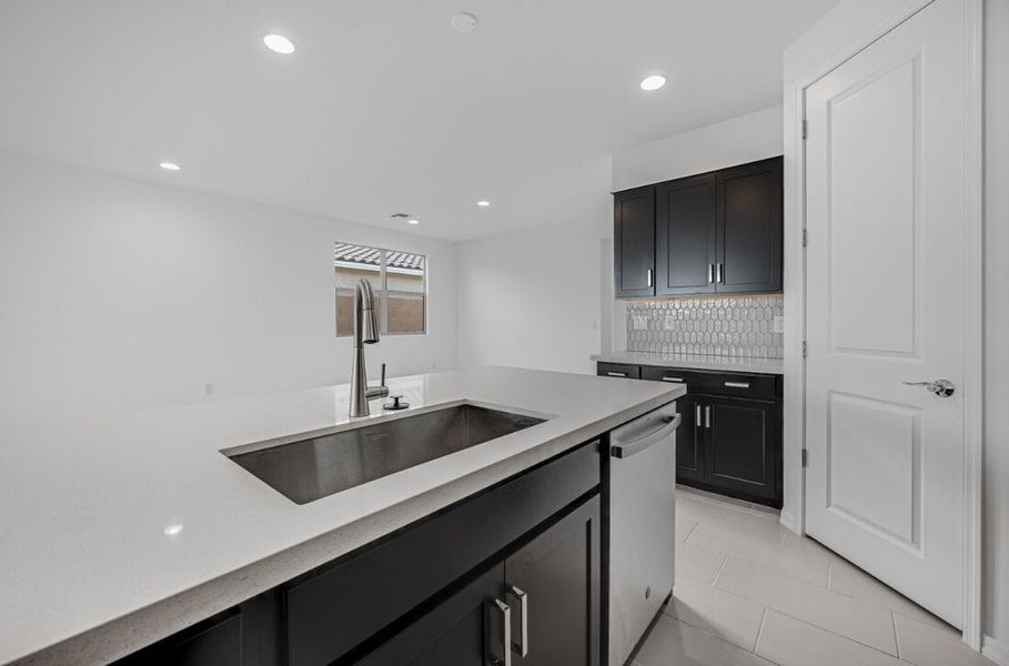 Representative furnished interior of a home built from the Sandstone by Taylor Morrison in Artisan at Asante Discovery Collection, Surprise (Image 6). Representative furnished interior of a home built from the Sandstone by Taylor Morrison in Artisan at Asante Discovery Collection, Surprise (Image 6).